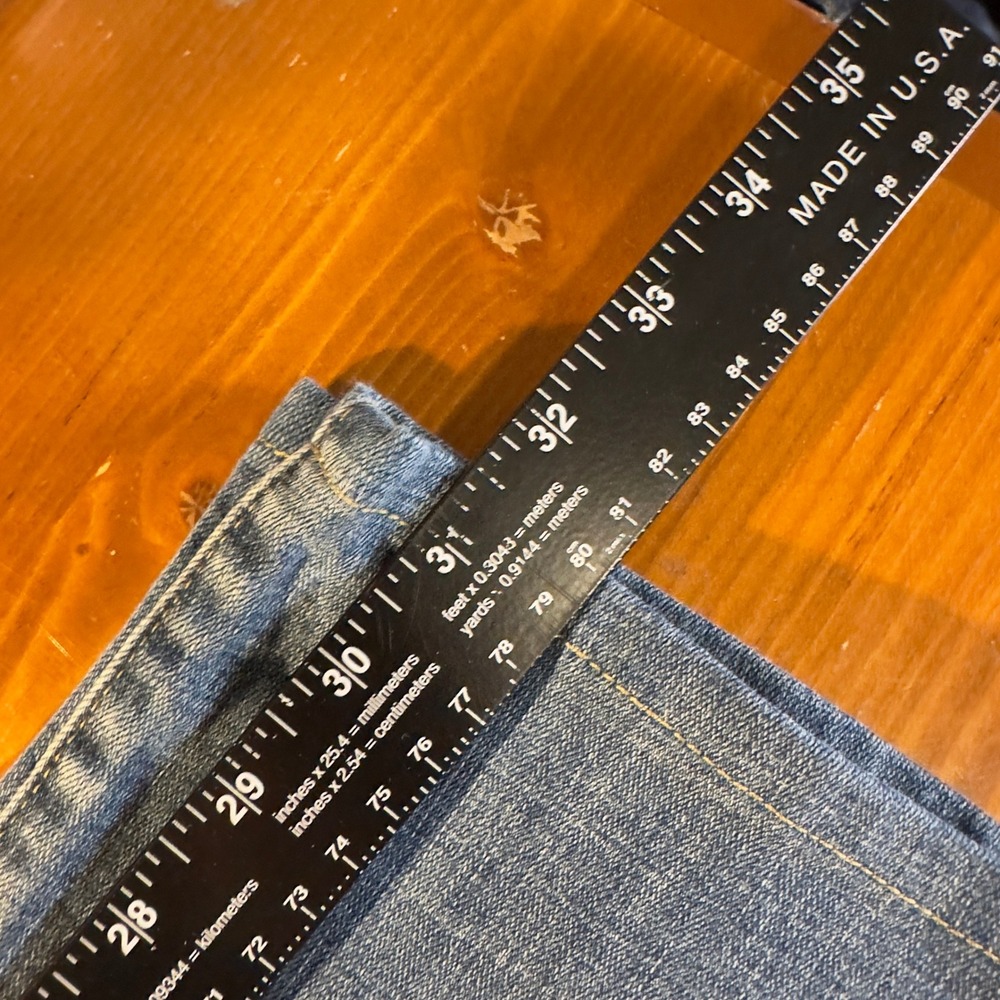 Levi's 314 Shaping Straight Jeans Womens 30x32 Blue Medium Wash Baggy Casual - Picture 5 of 6